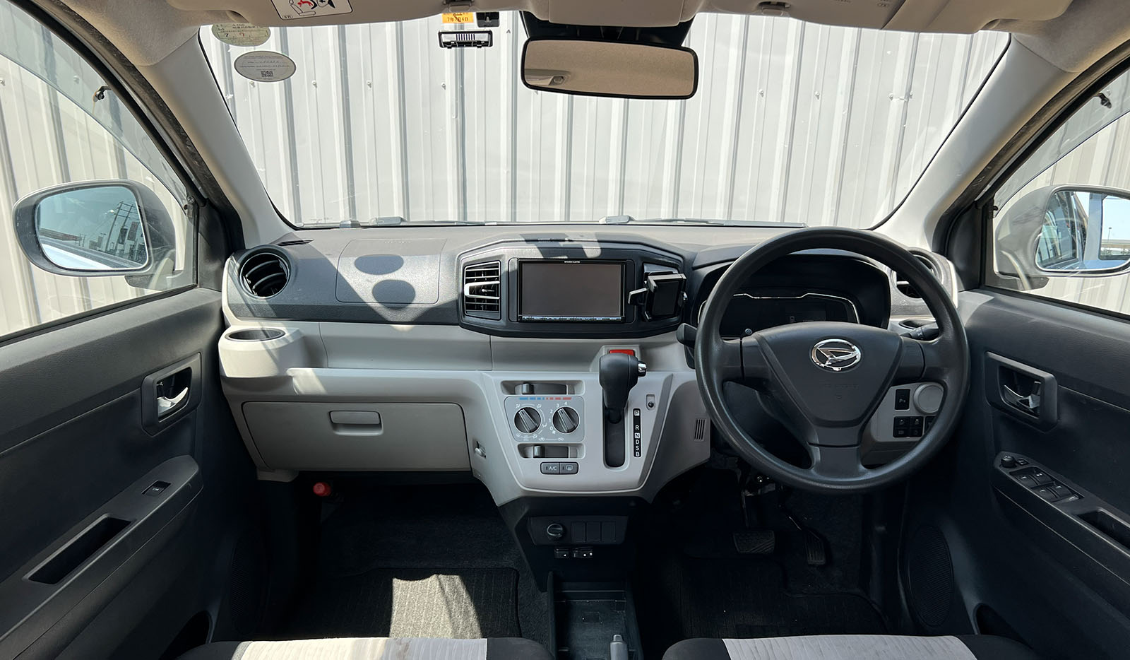 2018 Daihatsu Mira Es image-6
