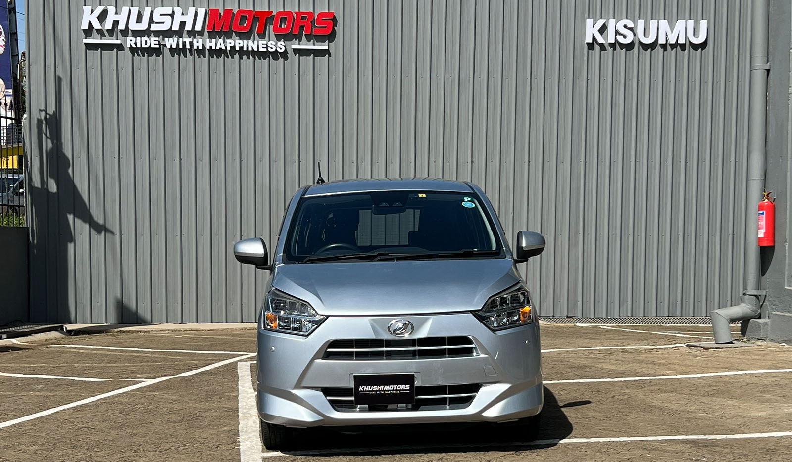 2018 Daihatsu Mira Es image-11
