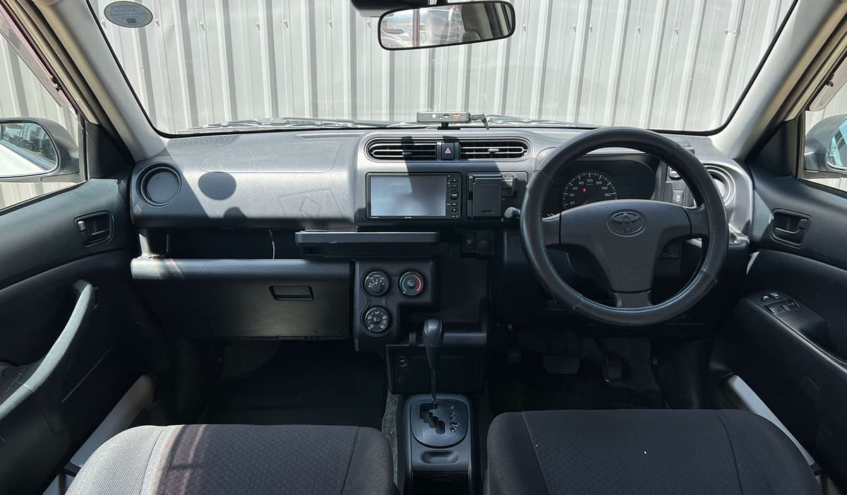 2018 Toyota Probox image-6