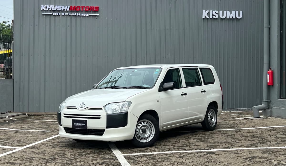 2018 Toyota Probox DX image-2