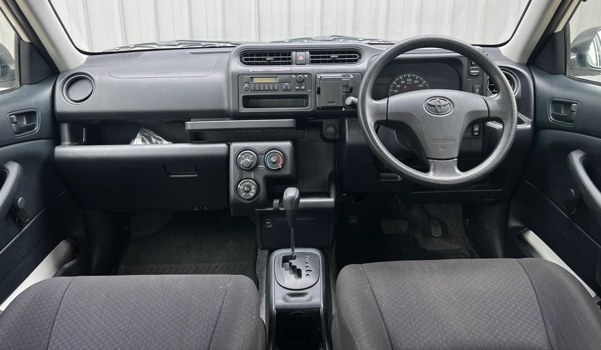 2018 Toyota Probox DX image-12