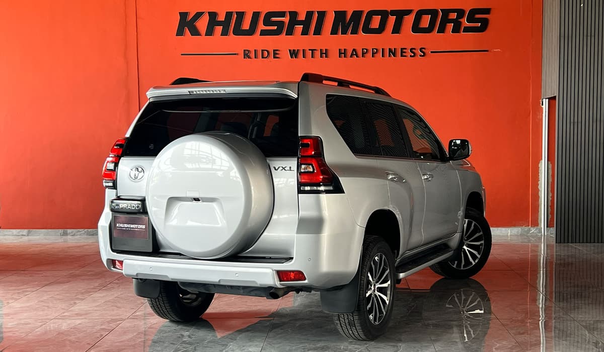 2021 Toyota Land Cruiser Prado VXL image-10