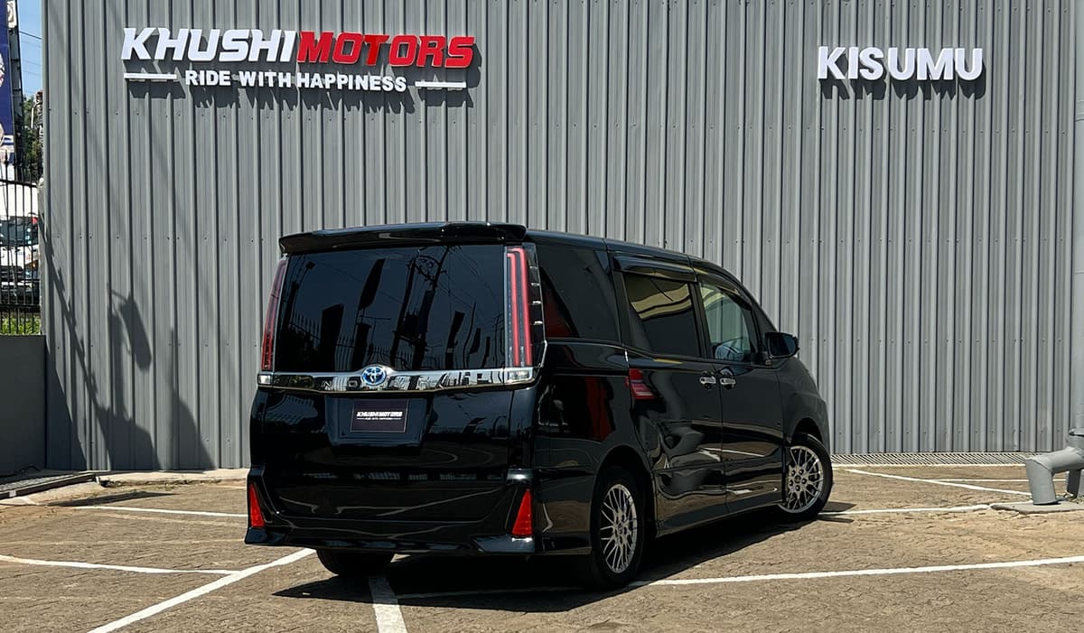 2018 Toyota Noah WXB image-7