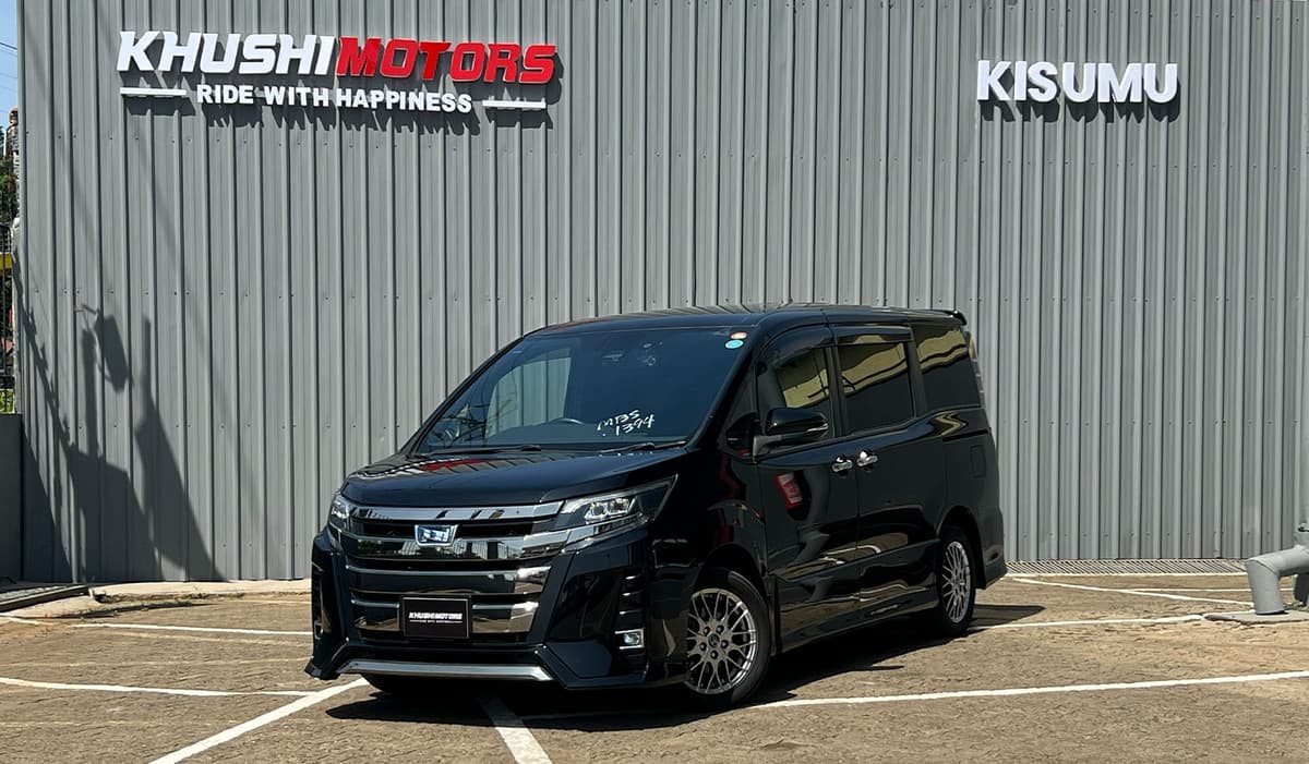 2018 Toyota Noah WXB image-10