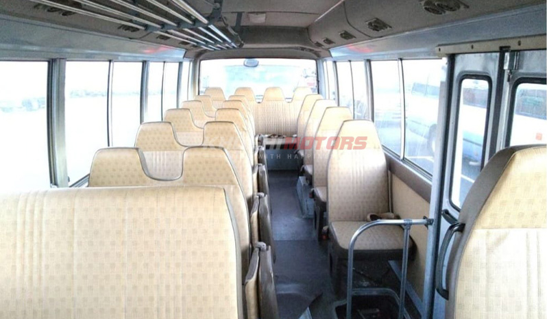 1990 Nissan Civilian Bus image-3