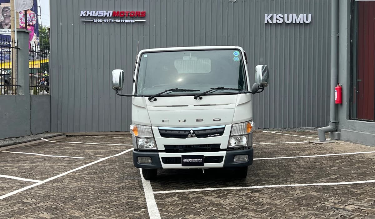 2018 Mitsubishi Fuso Canter Dump image-2