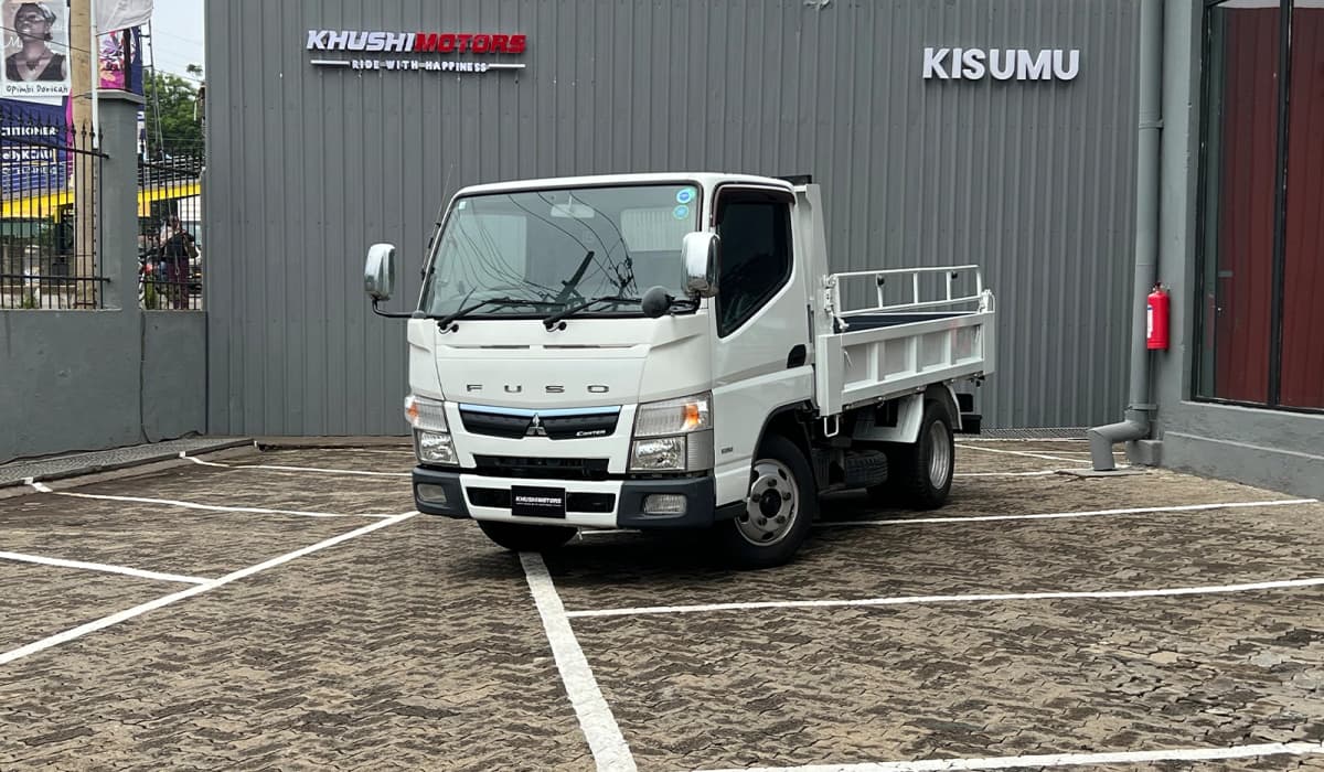 2018 Mitsubishi Fuso Canter Dump image-3