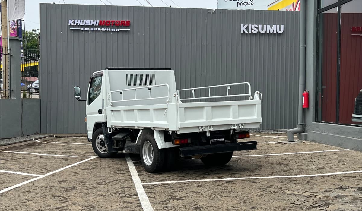 2018 Mitsubishi Fuso Canter Dump image-6