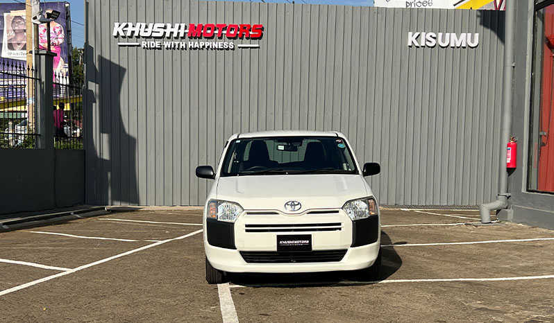2018 Toyota Succeed Ul image-2