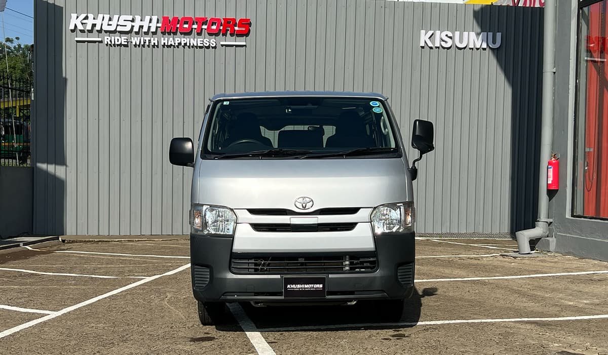 2018 Toyota Hiace DX image-2
