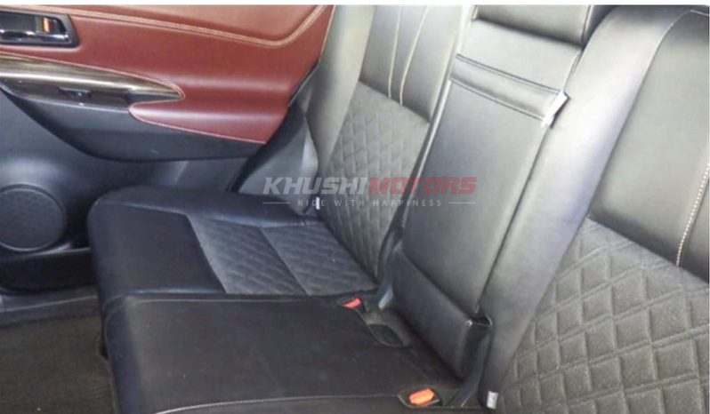 2013 Toyota Harrier image-2