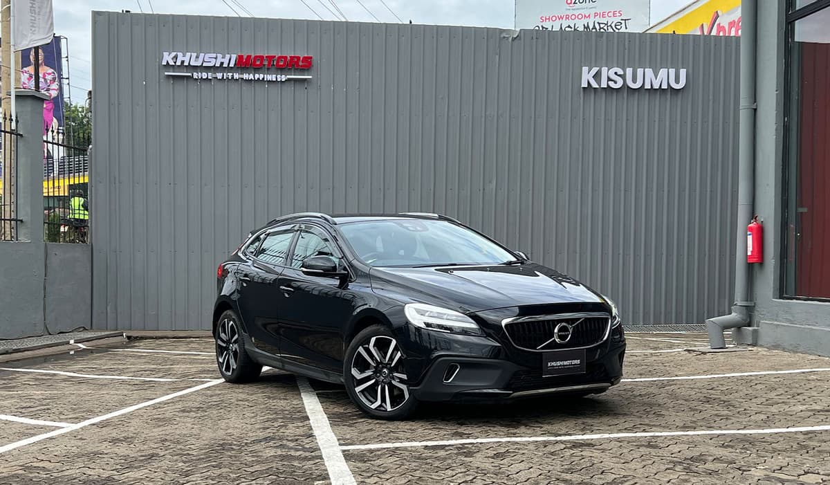 2018 Volvo V40 T5 image-1