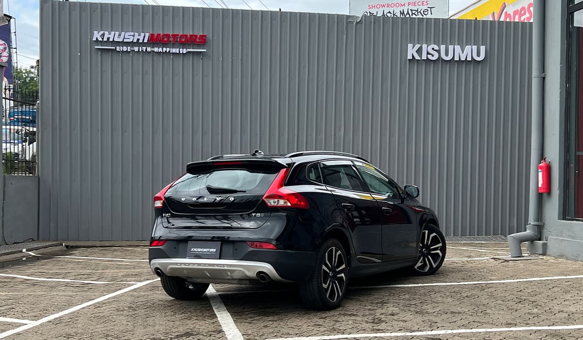 2018 Volvo V40 T5 image-5