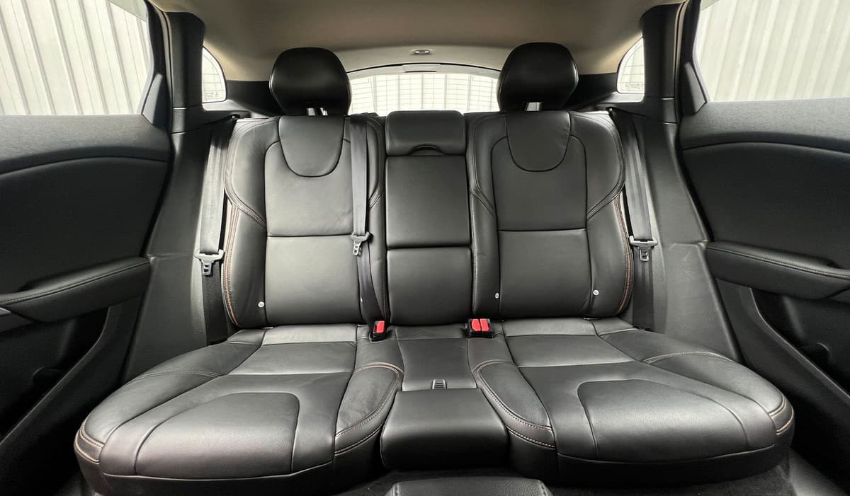 2018 Volvo V40 T5 image-8