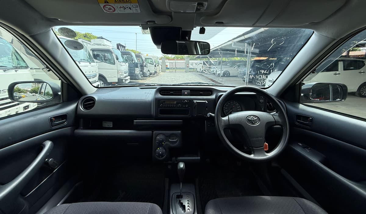 2019 Toyota Probox Hybrid DX Comfort image-15