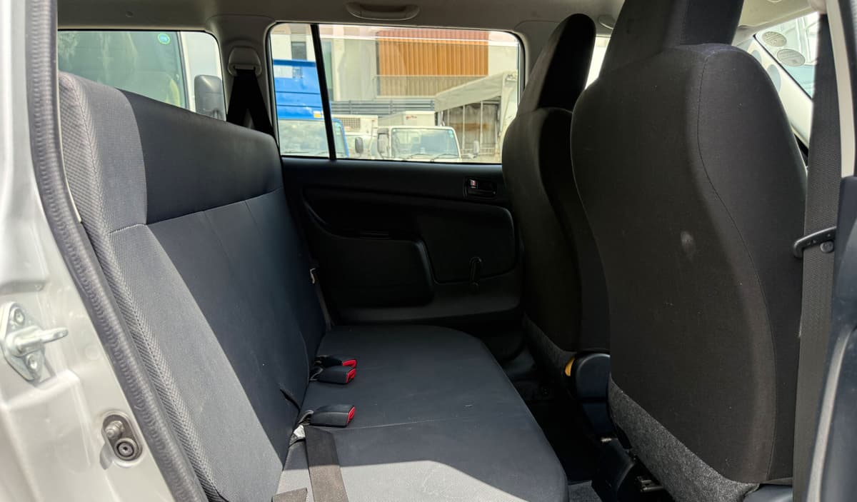 2019 Toyota Probox Hybrid DX Comfort image-16