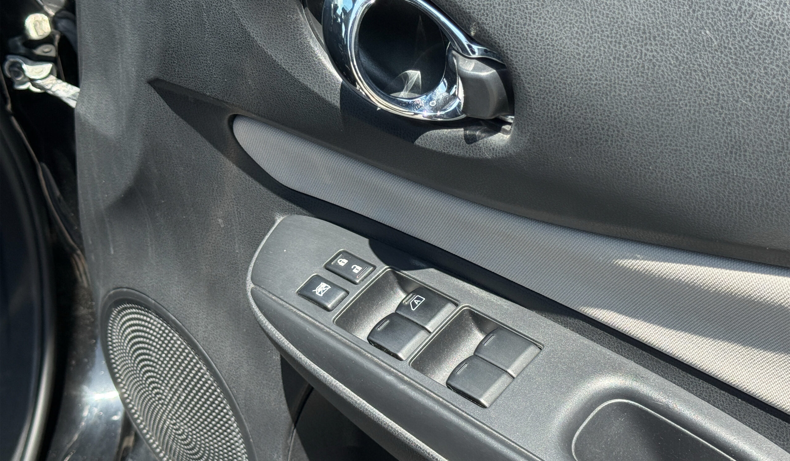 2018 Nissan Note E-Power X image-17