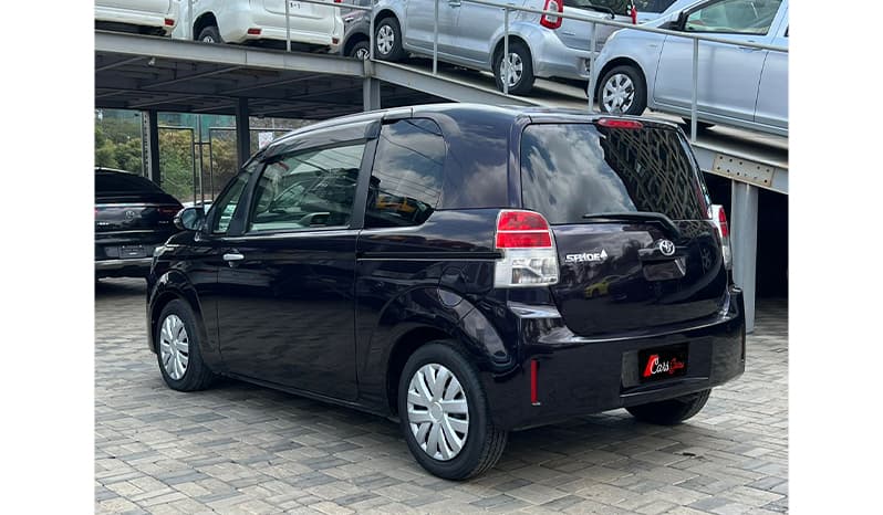 2016 Toyota Spade F image-4