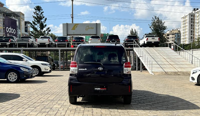 2016 Toyota Spade F image-23