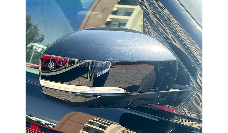 2019 Land Rover Range Rover Vogue image-8