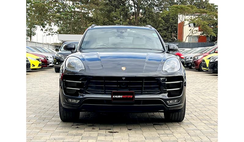 2016 Porsche Macan image-1