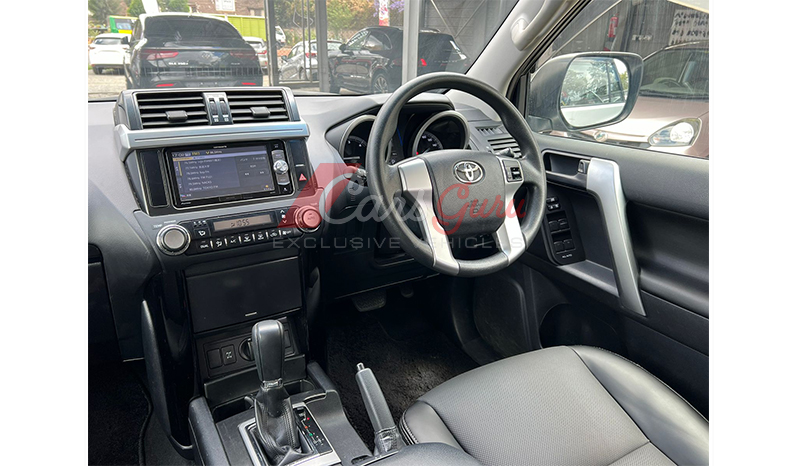 2016 Toyota Land Cruiser Prado TX image-6