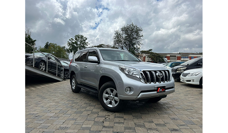 2016 Toyota Land Cruiser Prado TX image-11