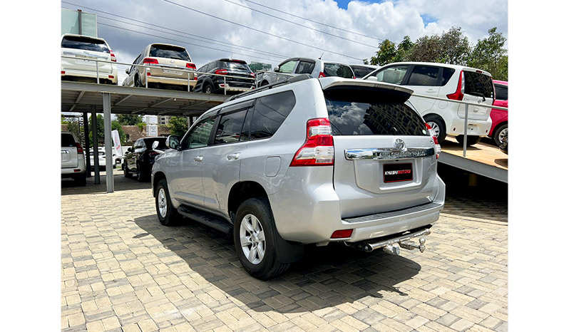 2016 Toyota Land Cruiser Prado TX image-12