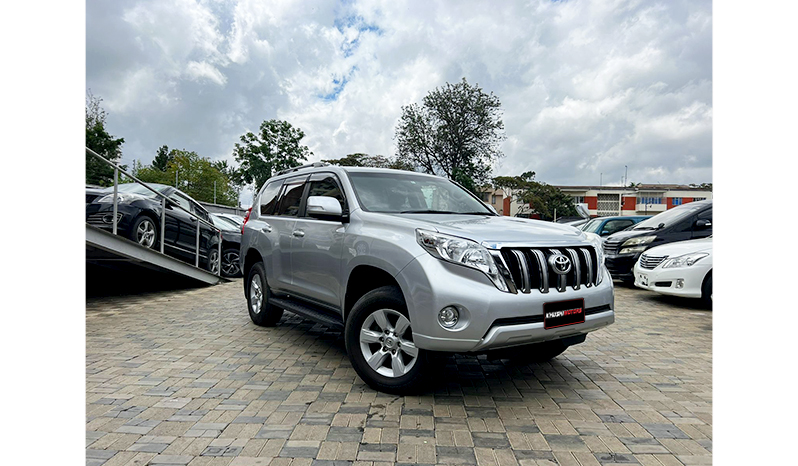 2016 Toyota Land Cruiser Prado TX image-13