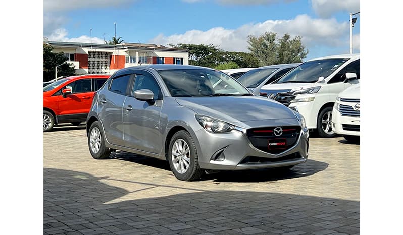 2016 Mazda Demio S image-5
