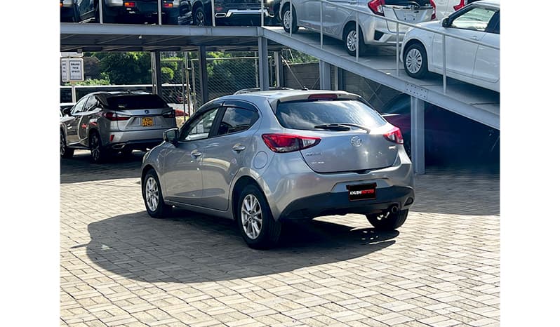 2016 Mazda Demio S image-7