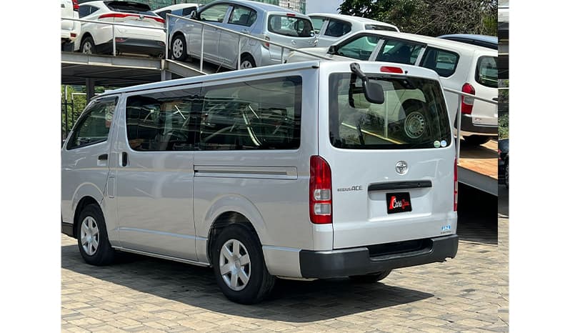 2016 Toyota Hiace Regius Long DX image-5