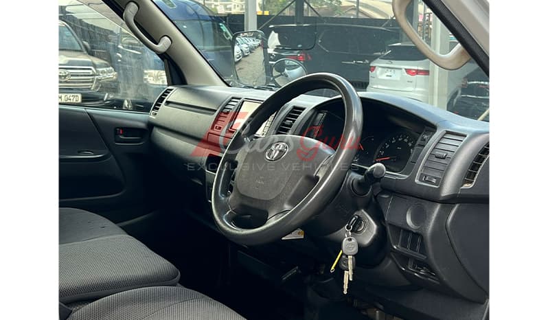 2016 Toyota Hiace Regius Long DX image-11
