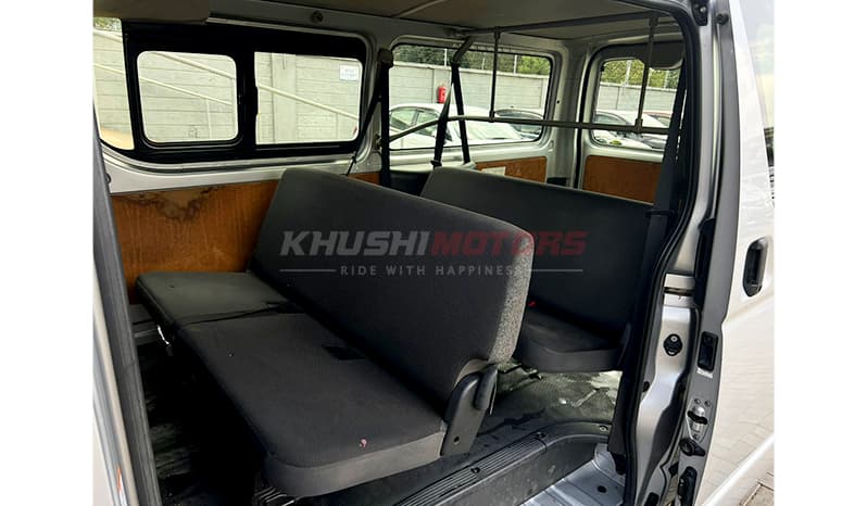2016 Toyota Hiace Regius Long DX image-17