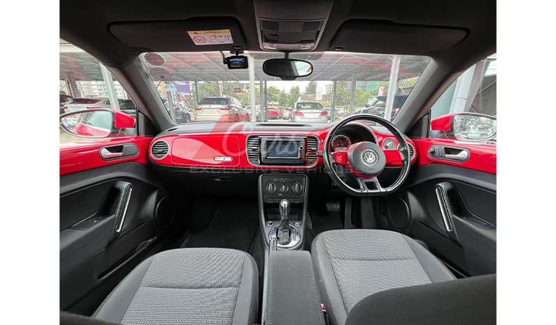 2016 Volkswagen Beetle image-8
