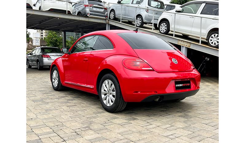 2016 Volkswagen Beetle image-14