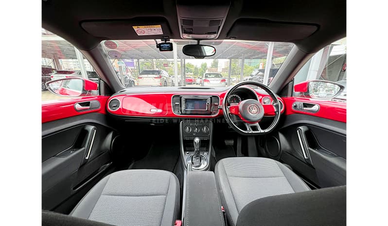 2016 Volkswagen Beetle image-15