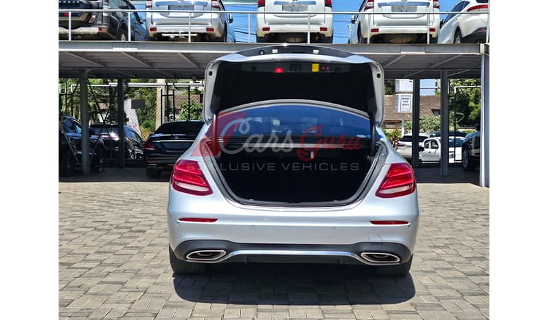 2016 Mercedes-Benz E-Class E200 image-6