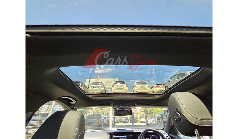 2016 Mercedes-Benz E-Class E200 image-9
