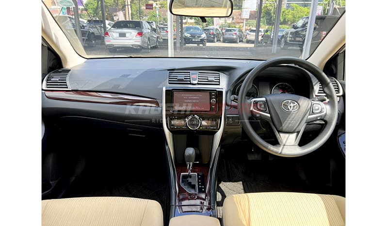 2016 Toyota Premio F-L Package image-16