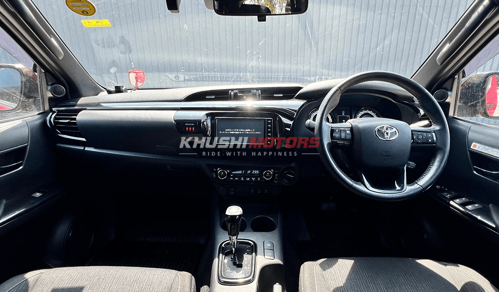 2019 Toyota Hilux image-17