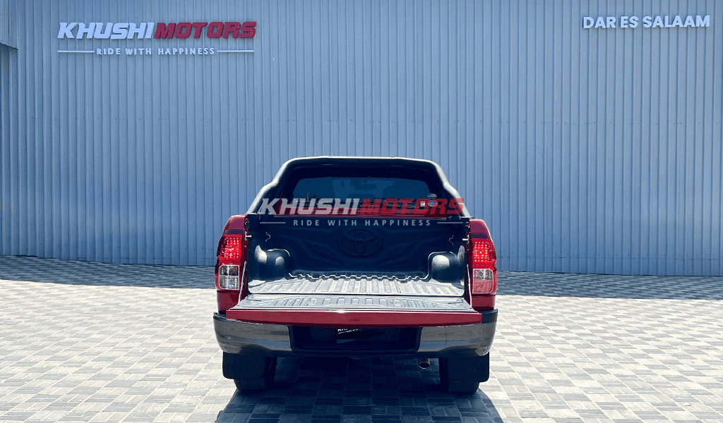 2019 Toyota Hilux image-21