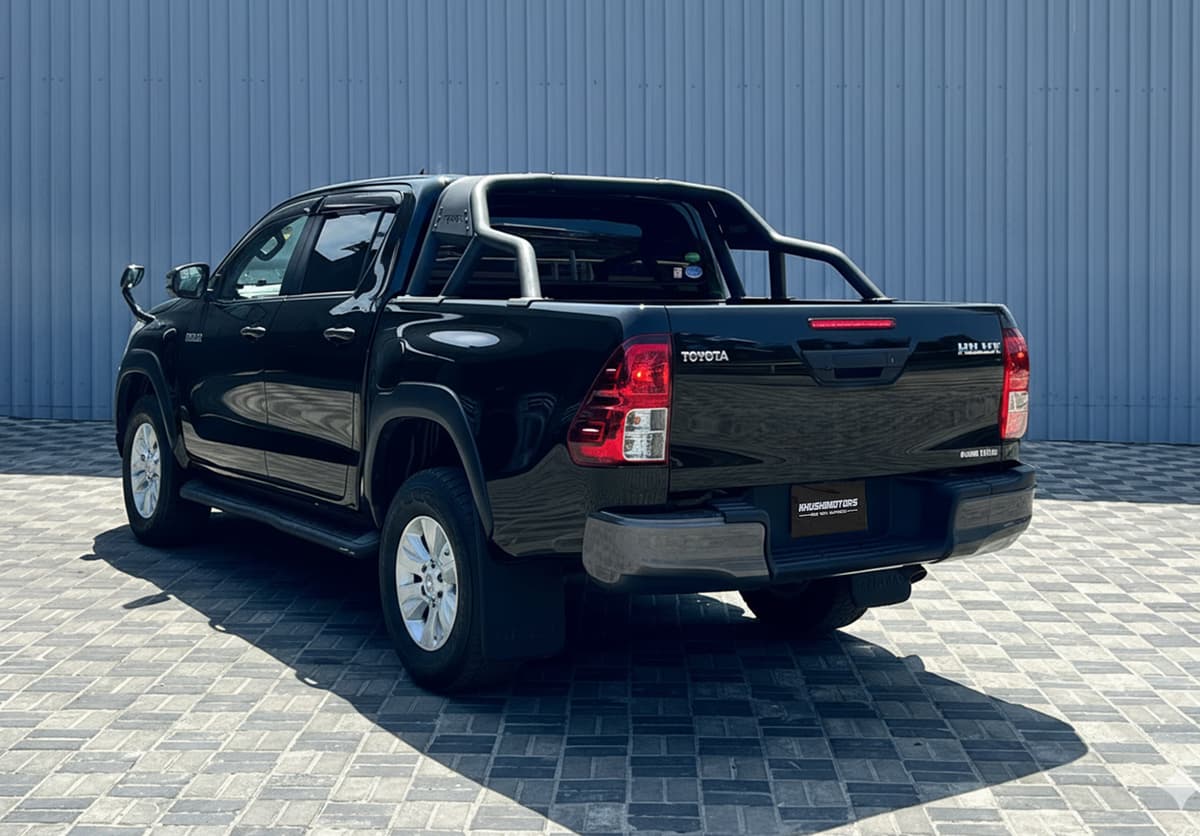 2019 Toyota Hilux image-24