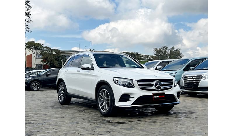 2016 Mercedes-Benz GLC-Class GLC250 image-2