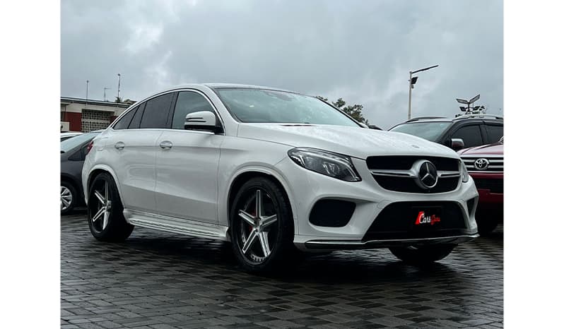 2016 Mercedes-Benz GLE-Class GLE350d image-3