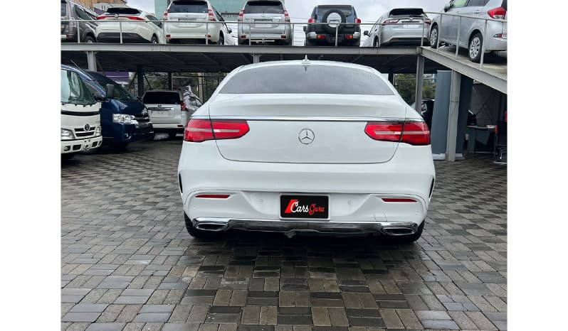 2016 Mercedes-Benz GLE-Class GLE350d image-4