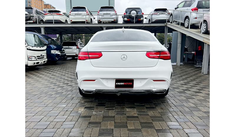 2016 Mercedes-Benz GLE-Class GLE350d image-12