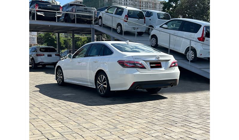 2018 Toyota Crown S image-4