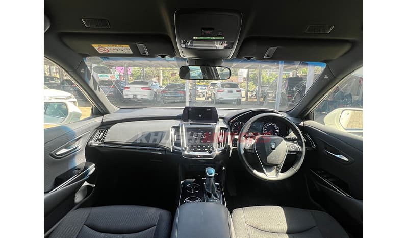 2018 Toyota Crown S image-7