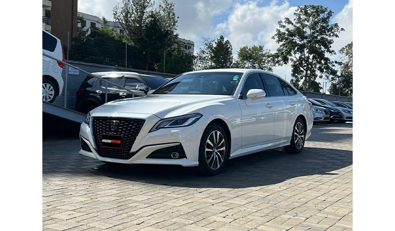 2018 Toyota Crown S image-9